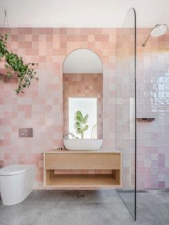 75 Beautiful Bathroom with Pink Tile Ideas & Designs - June 2024 | Houzz AU Pink Tiles Bathroom Ideas, Bathroom With Pink Tile, Blush Bathroom Ideas, Pink Tile Bathroom Ideas, Blush Bathroom, Pink Tile Bathroom, Bathroom Pink, Pink Tile, Pink Tiles