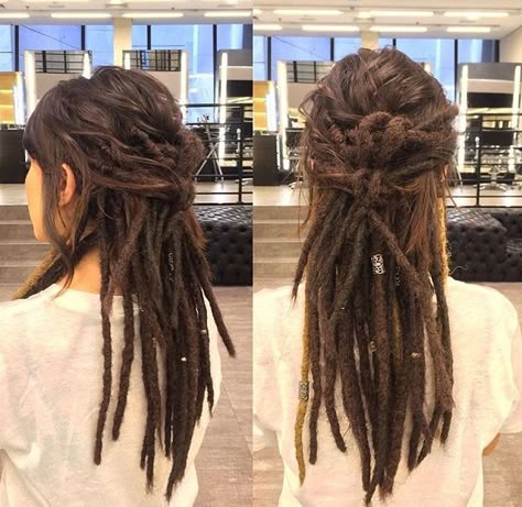 Dreads Updo, Woman Dreadlocks, Partial Dreads, Rasta Hair, Rasta Style, Dreadlocks Girl, Blonde Dreads, Dread Styles, Dreads Girl