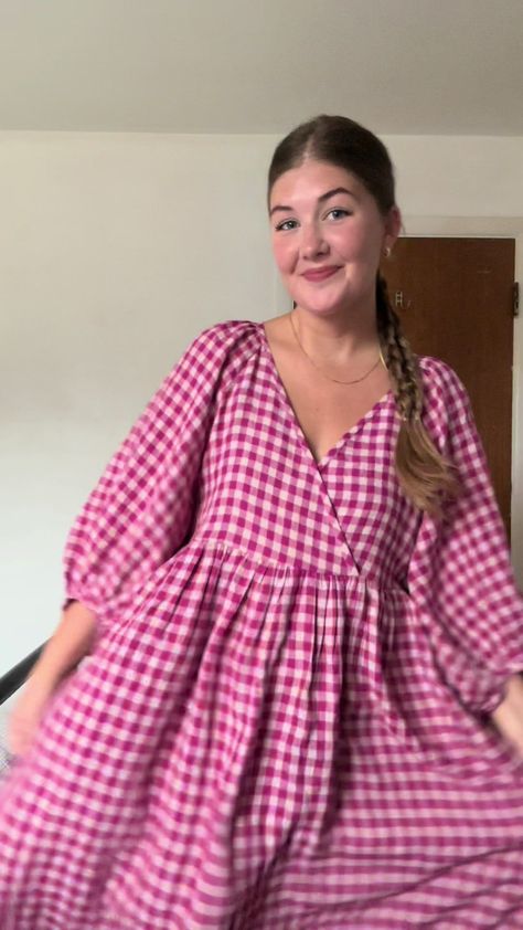 @pigstylish is it everything you dreamed?? If not im keeping it. #sewi... | Dress Making | TikTok Gingham Outfit, Gingham Dress, Dress Sewing Patterns, Sewing Clothes, Sewing Dresses, Dress Pattern, Dressmaking, Diy Fashion, Diy Sewing