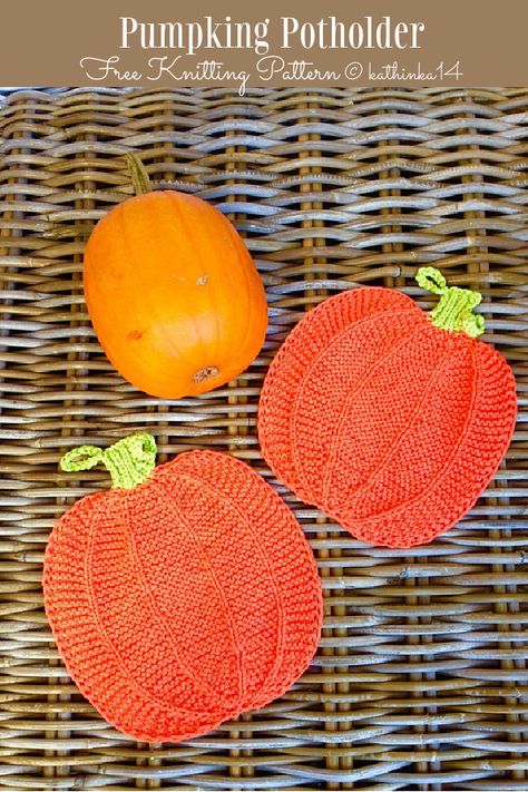 Pumpkin Potholders Free Knitting Patterns - Knitting Pattern Crochet Pumpkin Hot Pad Free Pattern, Crochet Pumpkin Hot Pad, Crochet Pumpkin Dishcloth Free Pattern, Knitted Coasters Pattern Free, Pumpkin Pot Holder, Knit Halloween, Knitted Food, Fall Crochet Projects, Knit Coaster