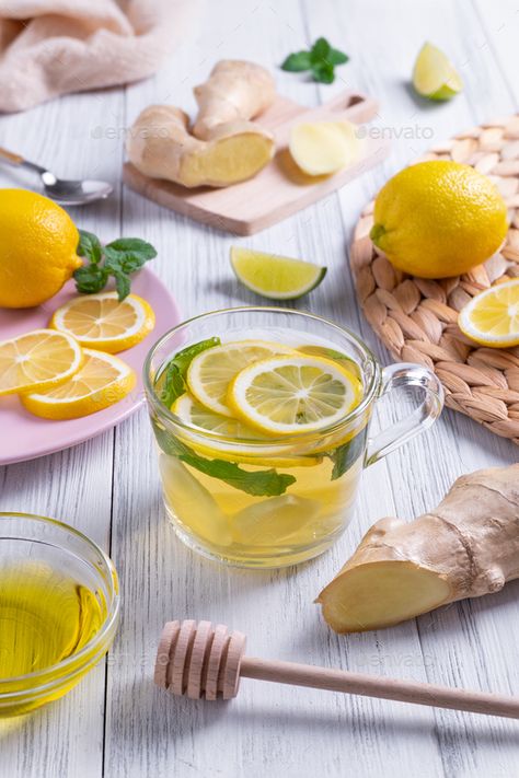 Green Tea With Lemon, Tea With Lemon, Lemon Ginger, Ginger And Honey, Cooking Ingredients, Homeopathy, Green Tea, Peppermint, Close Up