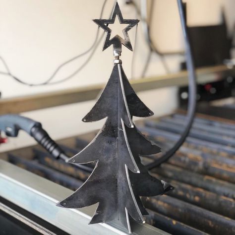 Metal Art Plasma Cut Outs, Welding Projects Ideas Christmas, Cnc Plasma Projects Ideas Metal Signs, Cnc Ideas Metal, Diy Metal Christmas Tree, Aluminum Welding Projects, Plasma Table Projects Ideas, Cnc Projects Metal, Metal Cnc Design