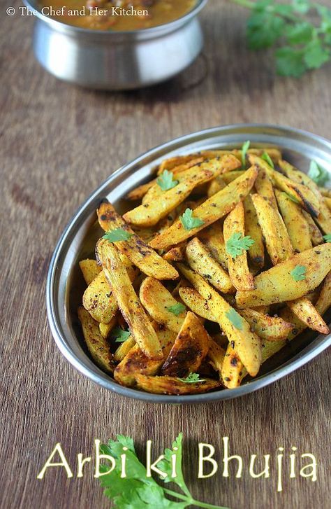 arbi ki bhujia Bhujia Recipe, Subzi Recipe, Exotic Recipes, Curry Recipes Indian, Cooking Dishes, The Chef, Indian Cooking, Indian Dishes, Curry Recipes