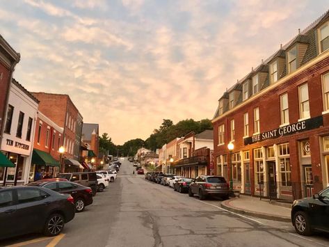 Missouri Road Trip Ideas: 11 Best Road Trips + Itinerary Missouri Aesthetic, Fugitive Beach, Weston Missouri, Midwest Aesthetic, Missouri Town, Mark Twain National Forest, Ha Ha Tonka, Missouri Travel, Grand Falls