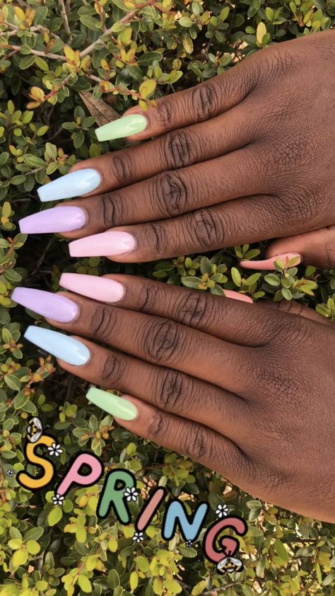 SPRING - SUMMER - COLORFUL - NAILS - DARK SKIN Spring Nails On Dark Skin, Summer Nails For Dark Skin, Summer Nails Dark Skin, Nails On Dark Skin Hands, Spring Nails Dark Skin, Nails Dark Skin, Vsco Nails, Dark Skin Nail Color, Toe Colors