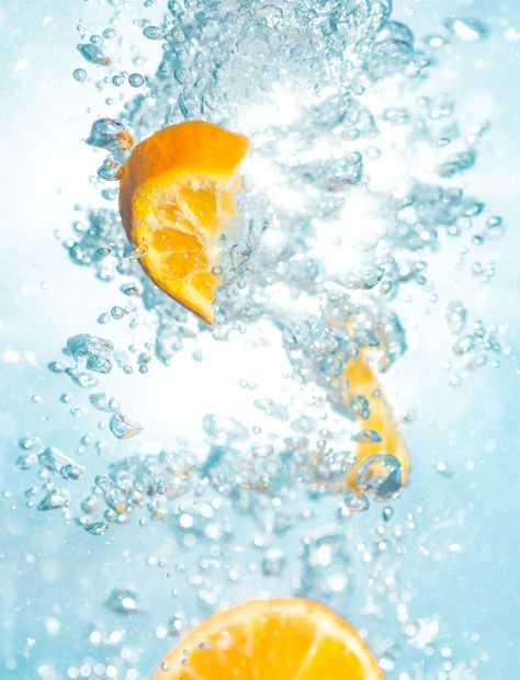 Whilst our Facial Oil Serum locks in moisture and protects your skin exterior, the importance of interior hydration can not be overlooked. Drinking an adequate amount of water ensures that the skin cells are plumped up and smooth. Check our latest Instagram post for some tips on hydration. #skinhydration Bubble Pictures, Health Pictures, Water Pictures, Home Remedies For Acne, Underwater Photos, Orange Fruit, Infused Water, Acid Reflux, Healthy Eating Tips