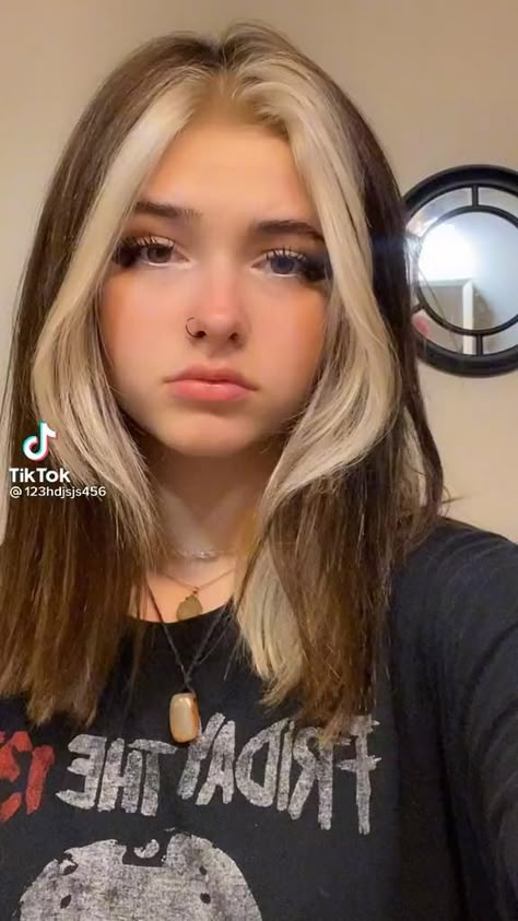 her hair 💘💕💝💖💓 [Video] | Hair styles, Hair color underneath, Hair streaks Hilights Around The Face, Peek A Boo With Money Piece, Platinum Blonde Hair Peekaboo, Hair Color Under, Slip Dye Hair, Curtain Bangs Dyed Hair Underneath, Cool Bleached Hair, Hair Color Streaks Short Hair, Bangs And Under Hair Dye