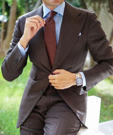 Daniele Zaccone on Instagram: “Sunday in Brown Tie By @otaa.australia | OTAA.COM #beuniquechic #italianclassic #otaa #ties” Dark Brown Suit, Velvet Dinner Jacket, Herringbone Texture, Brown Suit, Slim Tie, Wool Tie, Mens Tie, Tie Men's, Brown Suits