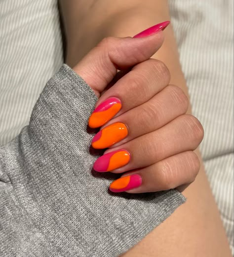 Orange Red Nails Summer, Orange And Fuschia Nails, Pink Orange Red Nails, Orange And Red Nails, Orange And Pink Nail Designs, Red And Orange Nails, Orange Red Nails, Orange Pink Nails, Pink Orange Nails