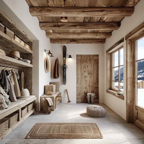 mudroom scandinesemod Entrance House Ideas, Farm Mudroom, Cabin Mud Room, Transitional Mudroom, Rustic Mudroom, Ski House Decor, Mudroom Remodel, Farmhouse Mudroom, Ski Room