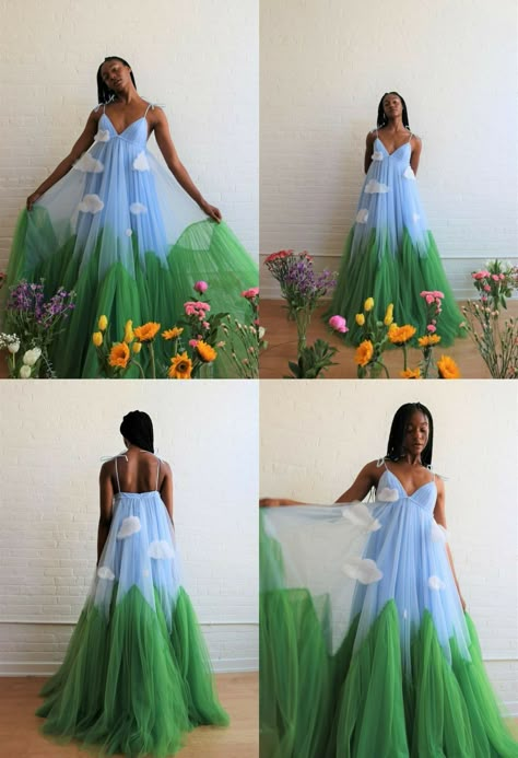 Dress With Words On It, Diy Flower Dress, Costume Design Ideas, Landscape Dress, Creative Costuming Designs, Gown Costume, Fun Dresses, Crazy Dresses, Carnaval Costume