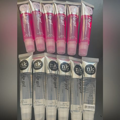 This Lipgloss Is Lightweight And Hydrating, Nk Lip Gel Provides A Mirror Finish That Glides On Effortlessly. Available In Clear Our Gel Delivers A Hint Of Color With A Non-Stick Finish. All 12 Lipglosses Will Be Sold As Wholesale. 6 Bubble Gum Flavored And 6 Clear. These Lipglosses Are Sealed And In Brand New Condition. I Also Sale More Wholesale Makeup And Skincare. Lip Gloss Nk, Baddie Lip Gloss, Broadway Lip Gloss Collection, Nk Lipgloss, Nk Lip Gloss, Nk Lip Gel, Lipgloss Collection, Lip Gel, Lips Essentials