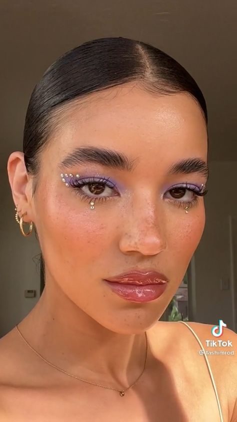 Jewel Makeup, Coachella Makeup, Rhinestone Makeup, Rave Makeup, Eye Makeup Pictures, Pinterest Makeup, Makijaż Smokey Eye, Dope Makeup, Makeup Eye Looks