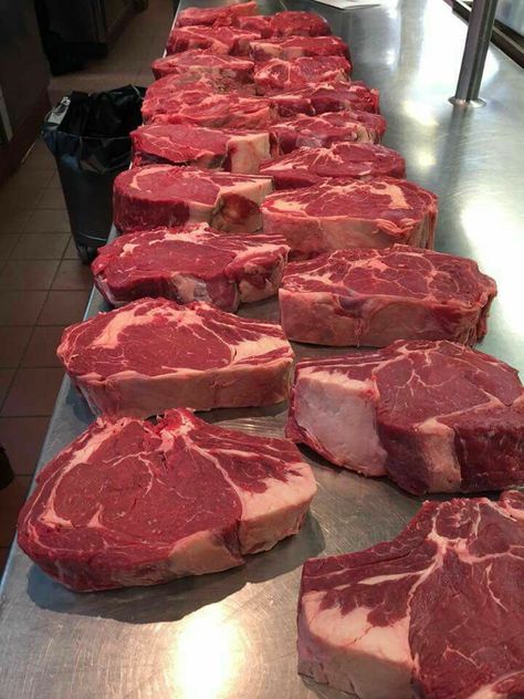 Amazing Food Platters, Raw Meat, Meat Shop, Perfect Steak, Fresh Meat, Food Platters, Steak Recipes, Cooking Meat, Food Obsession