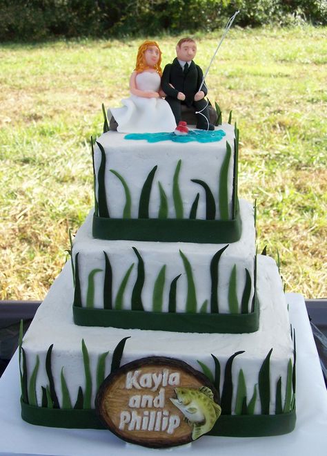 Fishing Wedding Cakes Outdoor Dinner Party Decorations, Fishing Wedding Cake, Fishing Wedding Cakes, Hunting Wedding Theme, Fishing Wedding Cake Toppers, Baseball Cakes, Fishing Cakes, Groom's Table, Fishing Themed Wedding