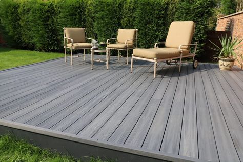 Classic grey composite decking from NeoTimber Grey Decking Ideas, Grey Composite Decking, Jacuzzi Area, Outdoor Composite Decking, Outdoor Furniture Ideas Backyards, Deck Redo, Shared Garden, Backyard Exterior, Deck Patterns