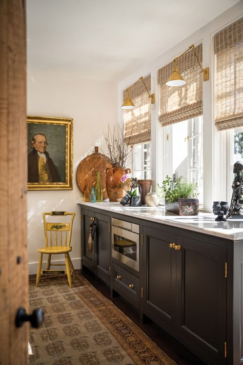 Open House: Monica and Ken Seeger regularly welcome nonprofits and VIP guests into their historical single house | Charleston SC | Charleston Magazine Single House, Kitchen Confidential, English Interior, Board Member, White Comforter, Courtyard Garden, Little House, Charleston Sc, The Doors