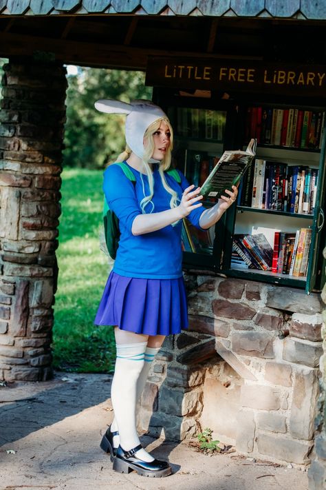 Fionna The Human 💚💙 Fionna The Human, Cosplay Photoshoot, People Dress, Adventure Time, A Photo, Dress Up, Human, Quick Saves