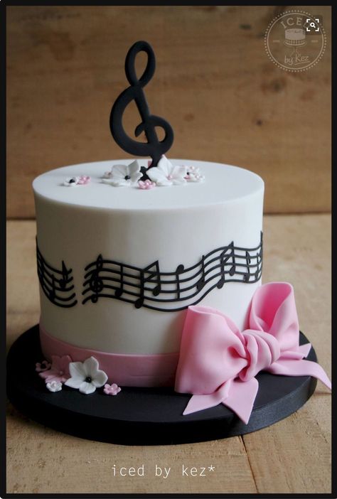 Music Note Birthday Cake, Music Birthday Cakes, Music Note Cake, Bolo Musical, Music Themed Cakes, Piano Cakes, Music Cakes, Music Cake, Mini Torte