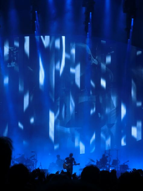 #Radiohead #concert #blue #lights #Florence #Italy Radiohead Concert, Lights Musician, No Alarms And No Surprises, Concert Visuals, Visual Vocabulary, No Surprises, Blue Valentine, Blue Lights, Thom Yorke