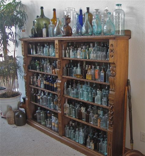 Drool Worthy Vintage Bottles Display, Antique Bottle Storage, Antique Apothecary Bottles, Old Bottles Antique, Old Bottles Decor Display, Antique Bottle Display, Jars Aesthetic, Antique Medicine Bottles, Apothecary Decor