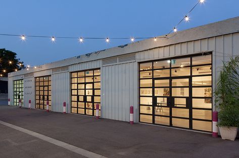 artport TLV: from tin shack to an artist residence Communal Office, Retro Gas Station, Food Truck Park, Artist Residence, Warehouse Ideas, Storage Warehouse, Commercial Design Exterior, Prop House, Rec Center