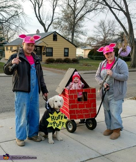 Three Little Pigs and The Big Bad Wolf Costume - Halloween Costume Contest Pig Family Costume, 3 Little Pigs Costume, Three Little Pigs Costume, The Big Bad Wolf Costume, Bad Wolf Costume, Creative Diy Costumes, Big Bad Wolf Costume, Pig Halloween Costume, Wolf Halloween Costume