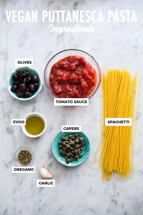 Spaghetti Alla Puttanesca, Puttanesca Sauce, Alla Puttanesca, Pasta Puttanesca, How To Make Spaghetti, Pasta Ingredients, Italian Recipes Authentic, Vegan Pasta, Vegetarian Cooking