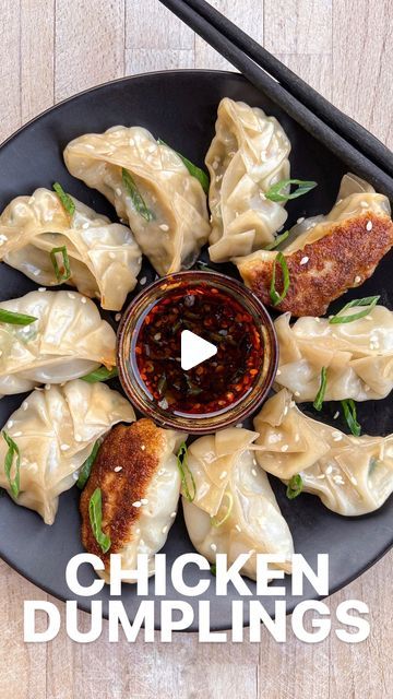 Mimi | Recipes, Travel, & Austin Food on Instagram: "🥟 Save this recipe for chicken dumplings!  These pan fried dumplings or potstickers have the most irresistible crispy bottoms & a super flavorful juicy chicken & veggie filling! These also freeze well! I always keep some dumplings in the freezer for quick meals!  Dumplings are also traditionally eaten during Lunar New Year because they resemble Chinese gold ingots & represent wealth so make sure to eat lots for good fortune! Happy year of the dragon!! 🐉  INGREDIENTS (50 dumplings): 1 lb ground chicken 1 lb circular dumpling wrapper 2 cups napa cabbage 1 tsp salt 4 green onions 6 garlic cloves 2 inch ginger 1 tbsp soy sauce @kikkomanusa 1 tbsp oyster sauce @leekumkeeusa 1 tbsp sesame oil 1 tbsp chicken bouillon @knorr 1 tsp white pepper Spicy Chicken Dumplings, Pan Seared Dumplings, Dumplings Aesthetic, Chinese Dumplings Recipe, Garlic Ginger Chicken, Dumpling Wrapper, Dumpling Sauce, Chicken Dumplings Recipe, Pan Fried Dumplings