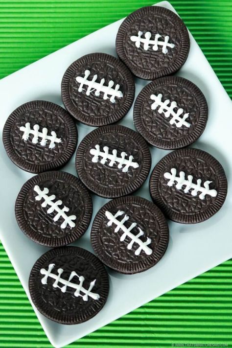 Super Bowl Treats For Kids, Eagles Football Party Ideas, Ohio State Food Ideas Football Parties, Football Rice Krispie Treats Ideas, Eagles Themed Food, Super Bowl Snacks For Kids, Football Dish Ideas, Kids Football Party Food, Football Treats For Kids