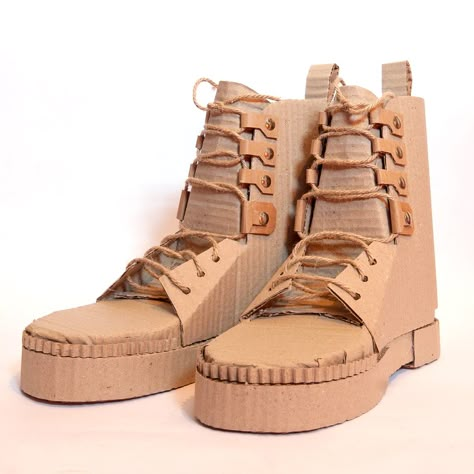 https://flic.kr/p/gWjkcU | Plain Cardboard Boots | 2013 Shoes for sale. Check www.etsy.com/uk/people/MarkofBrien for availability Cardboard Robot, Creepy Halloween Party, Paper Bag Princess, Uk People, Paper Shoes, Cardboard Cartons, Cardboard Model, Cardboard Box Crafts, Cardboard Toys