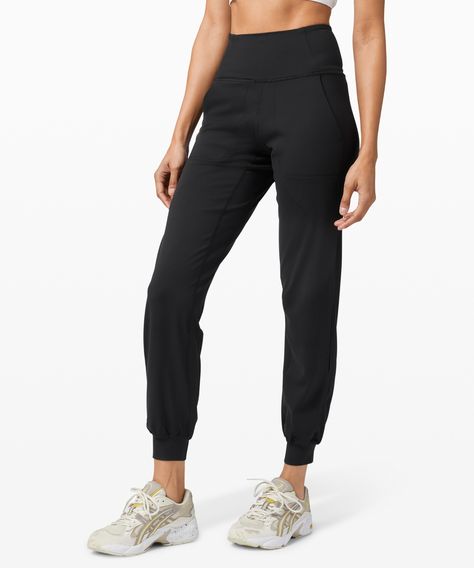 lululemon Align™ Jogger Cool *Vent | Lululemon AU Align Jogger Outfit, Lulu Lemon Joggers, Outfit Ideas Modest, Lululemon Align Joggers, Sporty Pants, Lululemon Joggers, Lululemon Outfits, Joggers Black, Joggers Outfit