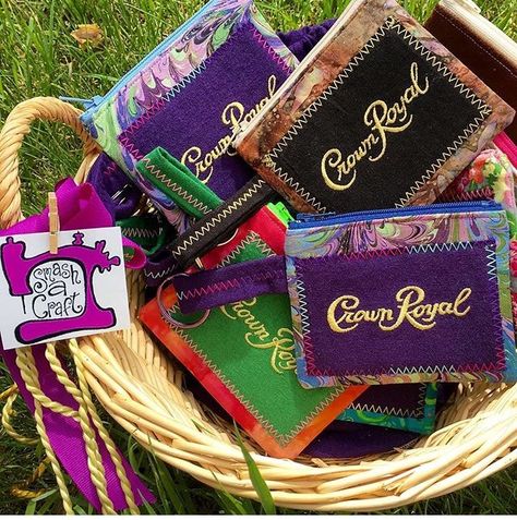 Crown Bags Ideas, Crown Royal Bags Ideas Diy, Crown Royal Crafts, Crown Royal Quilt, Crown Royal Bags, Crazy Crafts, Diy Makeup Bag, Hawaiian Men, Southern Outfits