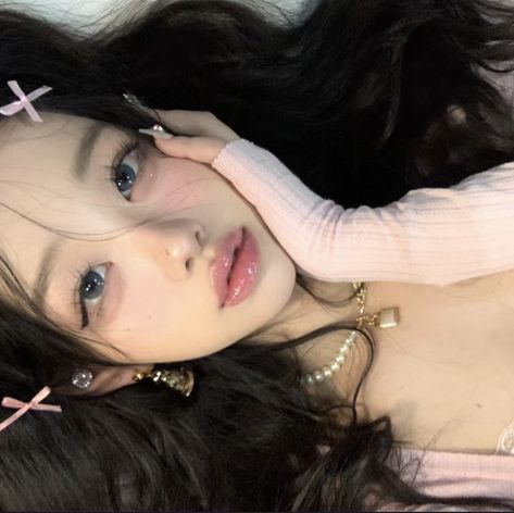 Pink Ulzzang Makeup, Pink Douyin Makeup Brown Skin, Douyin Makeup On White Person, Doyun Makeup Look, Concert Makeup, Chinese Makeup, Douyin Makeup, Soft Makeup Looks, Doll Eye Makeup