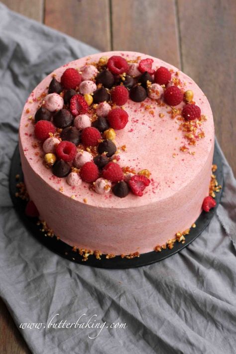 . Raspberry Cake Recipes, Hazelnut Cake, Raspberry Cake, Bday Cake, Köstliche Desserts, Chocolate Raspberry, Pink Cake, Cake Creations, Pretty Cakes