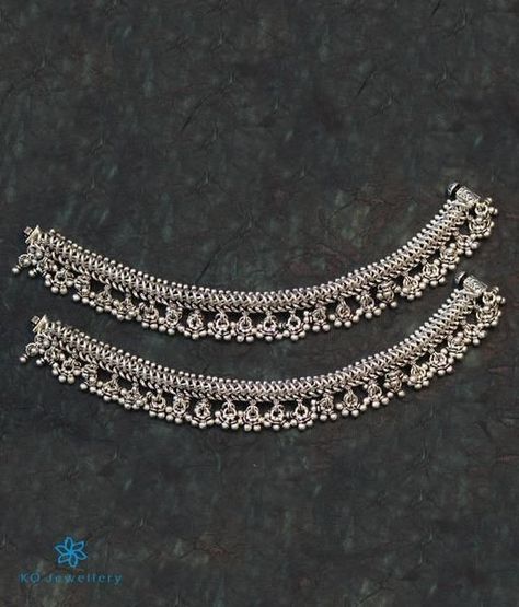 Pazaib Design Silver, Anklet Silver Indian, Painjan Designs Silver For Bride, Leg Chains Anklets Silver, Sterling Silver Anklet Indian, Jhanjhar Design Silver, Leg Chain Anklets Indian Silver, Silver Jhanjar, Simple Payal Designs Silver