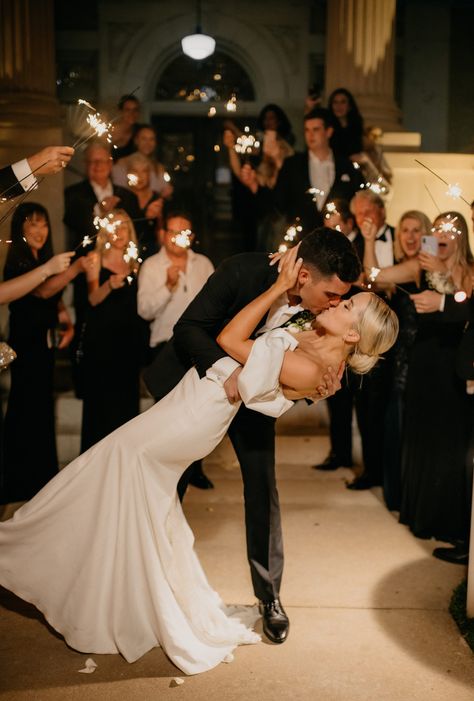 bride and groom kissing during sparkler exit at Hotel Ella in Austin Texas Bride And Groom Sparkler Photos, Bride Kissing Groom, Wedding Photos Sparklers, Pictures To Take At Your Wedding, 2022 Wedding Photography, Sparkler Exit Photos, Wedding Exit Pictures, Wedding Kissing Photos, Kiss Wedding Photos