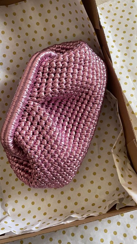 Pink Metallic Evening Knitting Pouch Clutch Bag | Handmade Unique Design Bag | Gift For Her   Leather Pouch Small a woman's dream!  ✅Grab bag,Timeless and high quality handmade crochet product ✅A stylish women's accessory for daily use, special occasions, invitations, evenings! It will be a perfect handmade gift for yourself or your loved ones 🎁 Leather handbag,(Valentines day gift, mothers day gift, birthday gifts, anniversary gift,handmade gift)  🎁 With this unique design bag that completes Clutch Bag Diy, Pouch Bag Design, Knitting Pouch, Crochet Clutch Bags, Cute Makeup Bags, Diy Crochet Bag, Handmade Clutch, Design Bag, Crochet Clutch