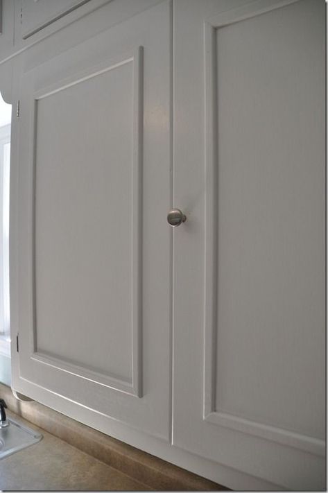 Adding molding to old cabinets, DIY, tutorial New Kitchen Cabinet Doors, Redo Kitchen Cabinets, Kitchen Cabinets Doors, Cabinet Molding, Diy Cabinet Doors, Redo Cabinets, Cabinet Remodel, Old Cabinets, New Kitchen Cabinets