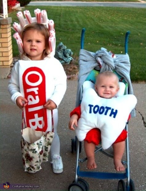 47 Fun, Freaky And Fantastic Family Halloween Costumes - Huffington Post http://www.huffingtonpost.com/2013/10/02/family-halloween-costumes_n_4019364.html Tooth Halloween Costume, Tooth Costume, Halloween Costumes Kids Homemade, Sibling Halloween Costumes, Sibling Costume, Clever Halloween, Baby Kostüm, Clever Halloween Costumes, Costume Works