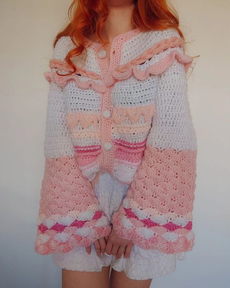 🌸pink, girly, cozy🌸 This handmade crochet cardigan showcases a beautiful blend of soft pink, white, and cream hues, adorned with intricate details like puffy sleeves, braided accents, and delicate buttons. Its girly design makes it a perfect match for both casual and romantic looks. Available now in M/L size, with the option to customize colors and sizes to fit your style. The ideal cozy layer for in-between seasons!🫶🌷🎀 💘Handmade 💘Ready to ship in M/L size 💘Custom colors and sizes available ... Crochet Cardigans, Girly Design, Romantic Look, Puffy Sleeves, Crochet Cardigan, Intricate Details, Handmade Crochet, Soft Pink, Perfect Match