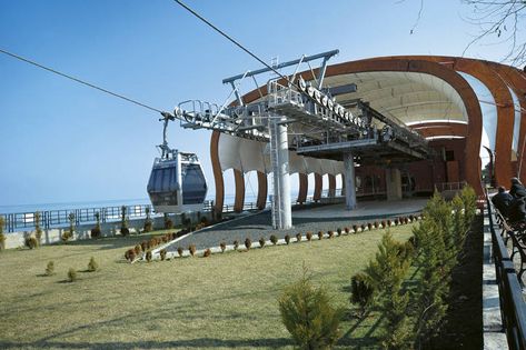 Table Mountain Cable Car, Cable Car Aesthetic, Cable Car Station, Cable Car Station Architecture, Cable Structure Architecture Buildings, Sf Cable Car, Renovation Architecture, Car Station, Cable Cars