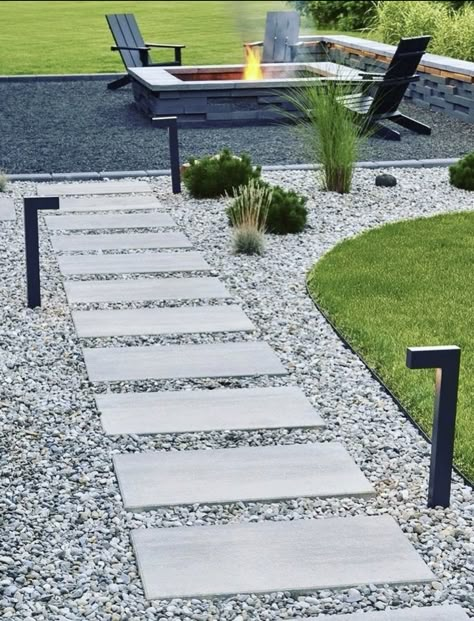 Sideyard Ideas, Backyard Walkway, Pavers Backyard, Walkway Landscaping, Side Yard Landscaping, Pathway Landscaping, Walkway Ideas, Gardens Ideas, Modern Backyard Landscaping