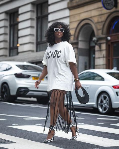 Eccentric Outfits Summer, Summer Street Style 2024, Old Money Aesthetic Women, Old Money Wardrobe Essentials, Old Money Capsule Wardrobe, Look Old Money, Edgy Summer Outfits, Stylish Black Women, Capsule Wardrobe Essentials