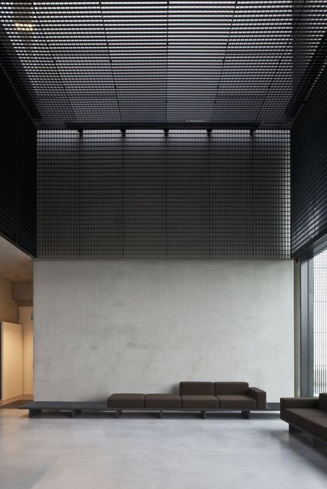 Gallery - Tonickx Offices / Vincent Van Duysen Architects - 7: Arch Inspiration, Building Lobby, Vincent Van Duysen, Minimal Interior Design, Arch Interior, Random Inspiration, Van Damme, Lobby Design, Minimalism Interior