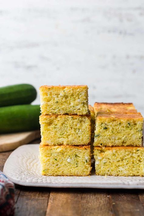 Zucchini Cornbread - A savory cornbread made with zucchini, onions, cornmeal, and a secret ingredient: cottage cheese! Perfect for zucchini season! Cottage Cheese Cornbread, Green Chili Cornbread, Cornbread Loaf, Zucchini Cornbread, Savory Cornbread, Slow Cooker Vegetarian Chili, Corn Bread Bake, Cornbread Recipe Sweet, Chili And Cornbread