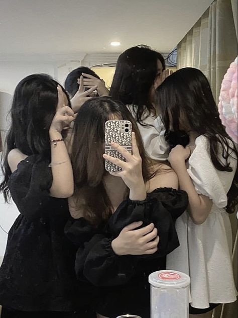 5 Besties Pictures Aesthetic, Rp Picture Aesthetic, Circle Of Friends Aesthetic, 5 Friends Pictures Aesthetic, Circle Korea, 5 Besties Pictures, 5 Girls Squad Aesthetic, Circle Cewe, 5 Besties