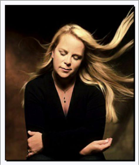 Music Calendar, Mary Chapin Carpenter, Top Country Songs, Pictures Of Mary, 90s Country, Columbia Records, Country Music Singers, My Music, Country Songs