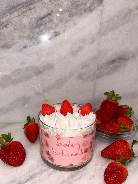 Whipped Candle, Candle Dessert, Sparkle Crafts, Wax Design, Strawberry Candle, Candles Natural, Dessert Candles, Coconut Wax Candles, Warm Bed