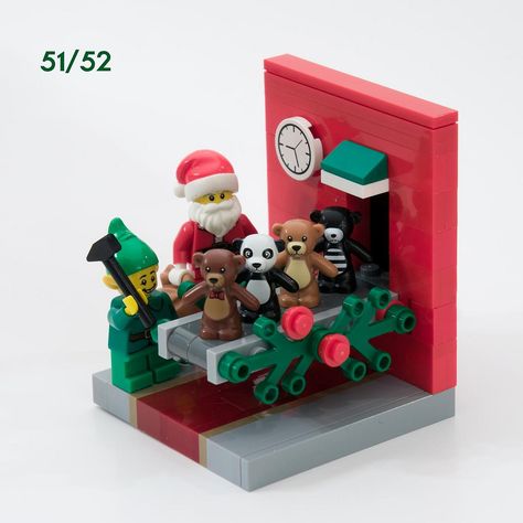 https://flic.kr/p/podSW2 | Santa's Workshop | Build 51 of 52 in my "8x8x52" vignette series... only one more to go. Lego Gingerbread House, Lego Factory, Lego Christmas Village, Lego Tree, Lego Winter Village, Lego Village, Lego Winter, Lego Christmas, Lego Diy